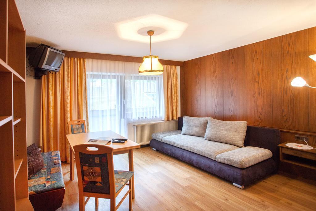 Haus Weidmannsheil Apartman Längenfeld Kültér fotó